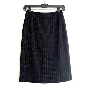 Isabella DeMarco Pencil Skirt Knee Length Black Pinstripe‎ Career Office Size 2